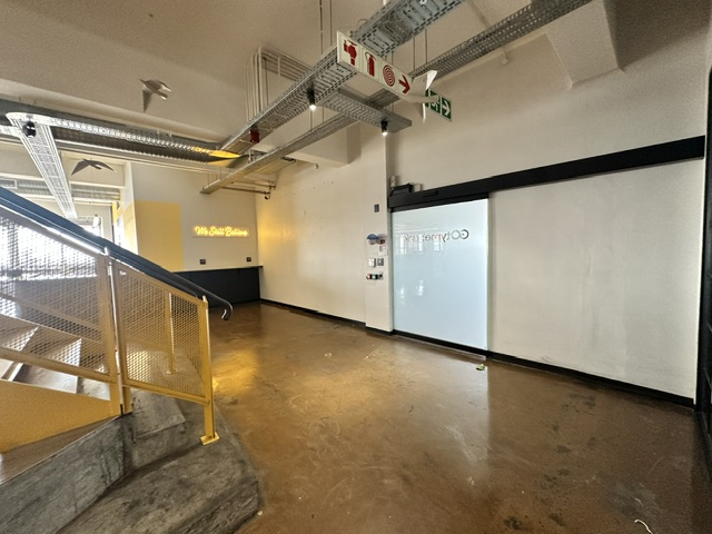To Let Commercial Property for Rent in Woodstock Western Cape